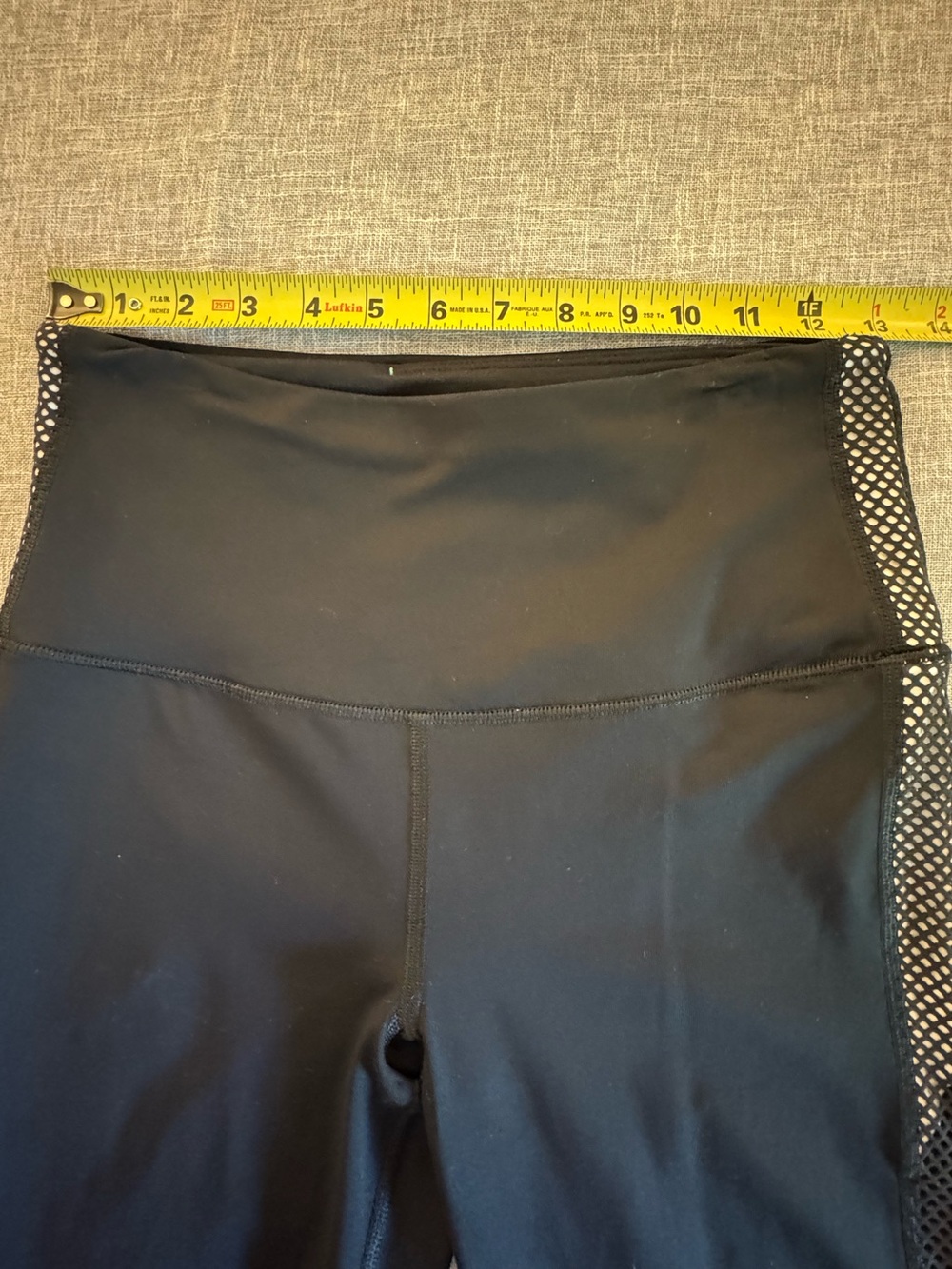 Victoria’s Secret VSX Sport Mesh Sided Crop Leggings Yoga Pants - Picture 7 of 10
